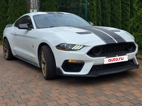 2021 Ford Mustang VI Рестайлинг, белый, 3500000 рублей, вид 1