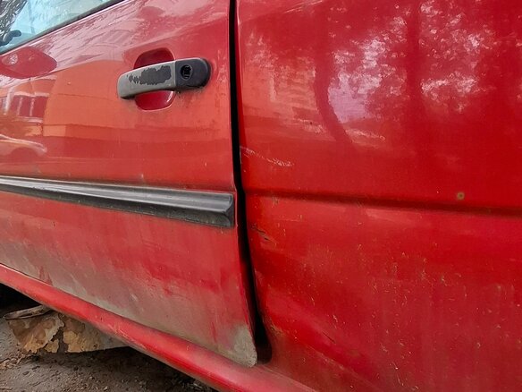 2005 Volkswagen Pointer, красный - вид 10
