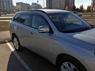 2013 Mitsubishi Outlander III, серебристый, 1480000 рублей, вид 2
