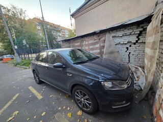 2018 Volkswagen Polo V Рестайлинг, серый, 500000 рублей, вид 2