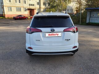 2017 Toyota RAV4 IV (XA40) Рестайлинг, белый, 1950000 рублей, вид 5