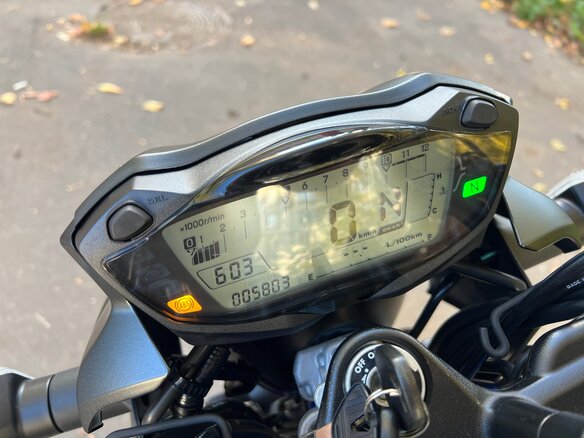 2020 Suzuki SV 650, серебристый, 695000 рублей - вид 19