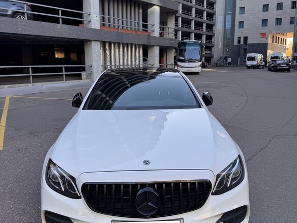 2017 Mercedes-Benz E-Класс 200 V (W213, S213, C238), белый, 2990000 рублей