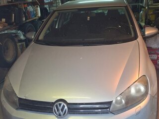 2011 Volkswagen Golf VI, золотистый, 710000 рублей, вид 1
