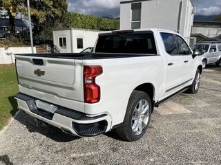 2024 Chevrolet Silverado Crew Cab IV (T1XX) Рестайлинг, белый, 5450000 рублей, вид 5