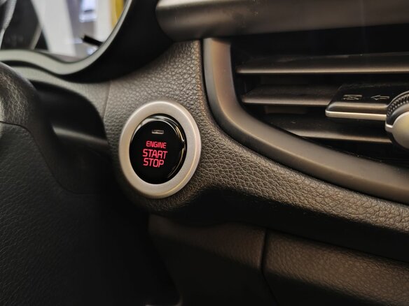 2020 Kia Morning III, жёлтый, 1460000 рублей - вид 19