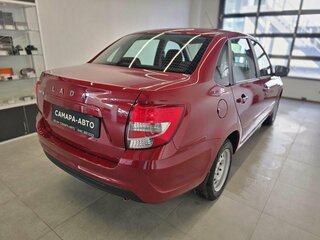 2026 Lada (ВАЗ) Granta I Рестайлинг, красный, 1114000 рублей, вид 4