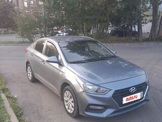 2017 Hyundai Solaris II, серый, 725000 рублей, вид 4
