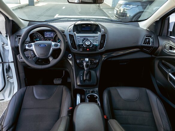 2016 Ford Kuga II, белый, 1195000 рублей - вид 18