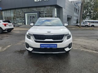 2020 Kia Seltos I, белый, 2306000 рублей, вид 2