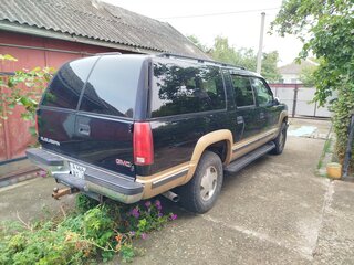 1999 Chevrolet Suburban VIII, чёрный, 2200000 рублей, вид 3