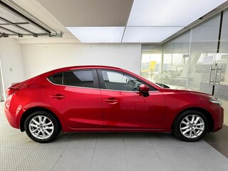 2017 Mazda 3 III (BM) Рестайлинг, красный, 1490000 рублей, вид 4