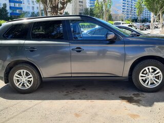2013 Mitsubishi Outlander III, серый, 1227000 рублей, вид 4