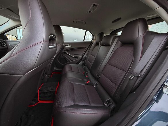 2019 Mercedes-Benz GLA 200 I (X156) Рестайлинг, синий, 1899000 рублей - вид 11