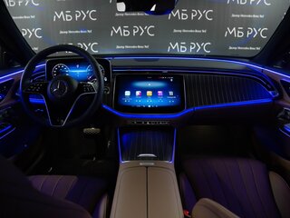 2025 Mercedes-Benz E-Класс 300 VI (W214, S214), чёрный, 10282000 рублей, вид 2