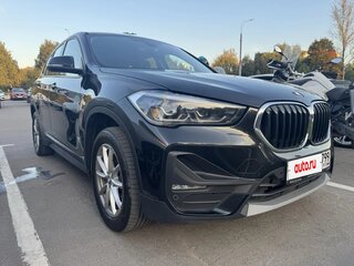 2021 BMW X1 20i xDrive II (F48) Рестайлинг, чёрный, 3330000 рублей, вид 2