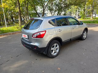 2013 Nissan Qashqai I Рестайлинг, серебристый, 890000 рублей, вид 5