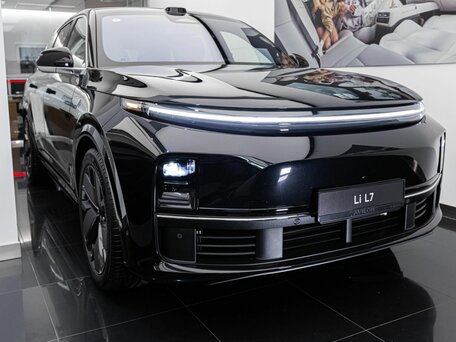 2026 Li Auto (Lixiang) L7 52.3 kWh I Рестайлинг, чёрный, 10690000 рублей, вид 2