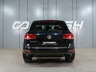 2012 Volkswagen Touareg II, чёрный, 1499000 рублей, вид 4