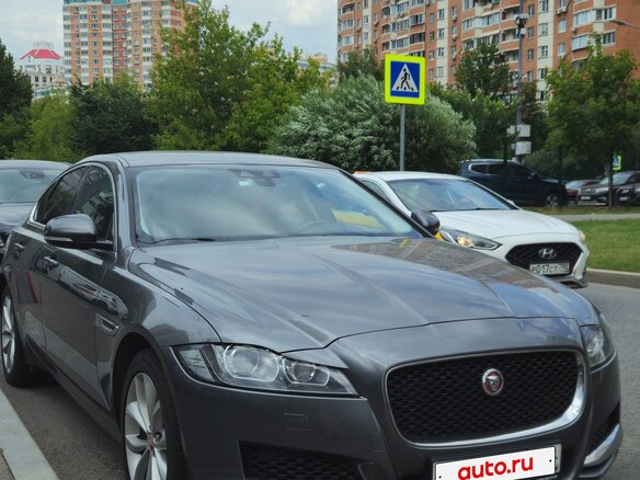 2017 Jaguar XF II, серый, 2450000 рублей