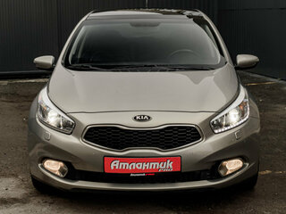 2013 Kia Ceed II, серебристый, 1590000 рублей, вид 2