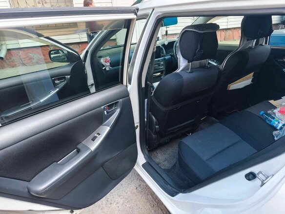 2001 Toyota Corolla Fielder IX (E120, E130), белый, 449000 рублей - вид 14