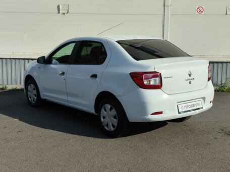 2017 Renault Logan II, белый, 535000 рублей, вид 5