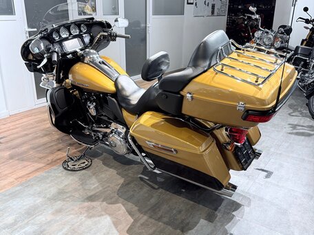 2017 Harley-Davidson Electra Glide, золотистый, 1899000 рублей, вид 5