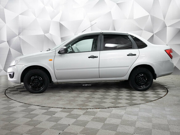 2016 Lada (ВАЗ) Granta I, серебристый, 371000 рублей - вид 1
