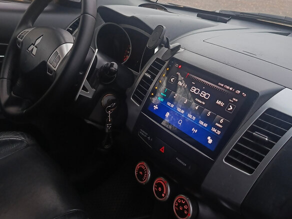 2008 Mitsubishi Outlander II, серый, 930000 рублей - вид 5