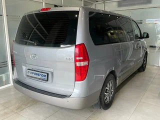 2021 Hyundai H-1 II Рестайлинг 2, серый, 3254000 рублей, вид 4