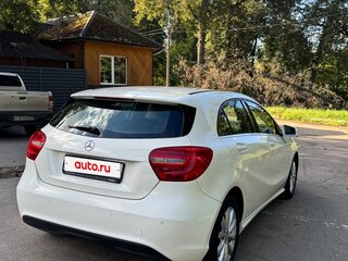 2013 Mercedes-Benz A-Класс 180 III (W176), белый, 1250000 рублей, вид 2