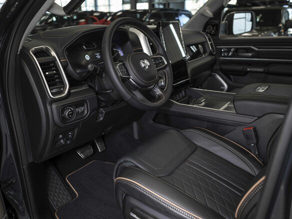 2026 Ram 1500 Crew Cab V Рестайлинг, синий, 9990000 рублей - вид 11