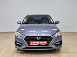 2017 Hyundai Solaris II, серый, 940000 рублей, вид 2
