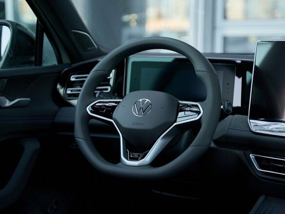 2026 Volkswagen Tiguan L Pro III (China Market), серый, 5149900 рублей - вид 19