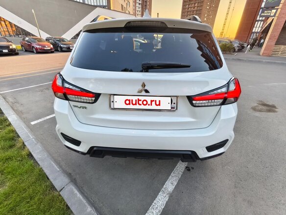 2019 Mitsubishi RVR III Рестайлинг 3, белый, 1799000 рублей - вид 6