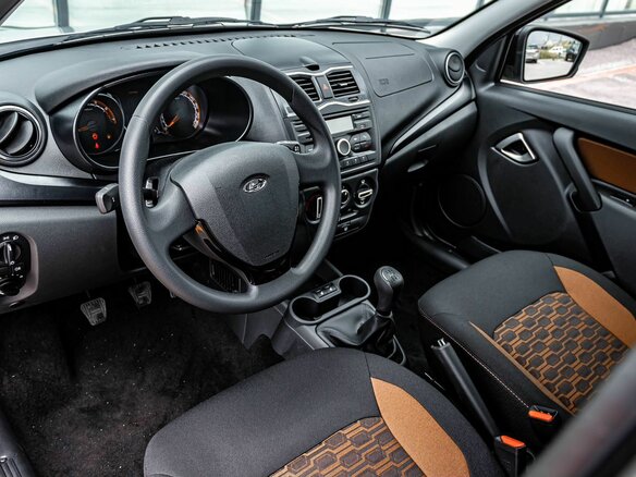 2026 Lada (ВАЗ) Granta Cross I Рестайлинг, серебристый - вид 13