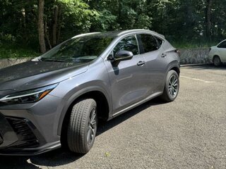 2022 Lexus NX 350h II, серый, 4790000 рублей, вид 4