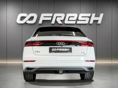 2019 Audi Q8 55 TFSI I (4M), белый, 4190000 рублей, вид 4