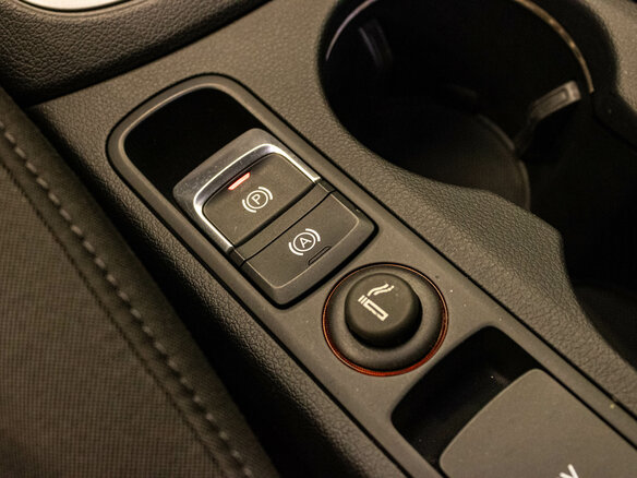 2015 Audi Q3 I (8U) Рестайлинг, синий, 1850000 рублей - вид 22