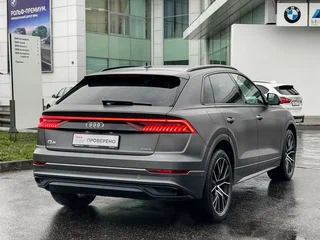 2022 Audi Q8 45 TDI I (4M), серый, 8497000 рублей, вид 5