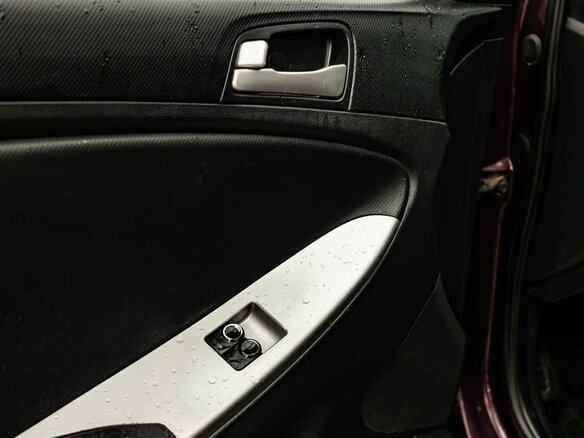 2011 Hyundai Solaris I, фиолетовый, 485000 рублей - вид 22