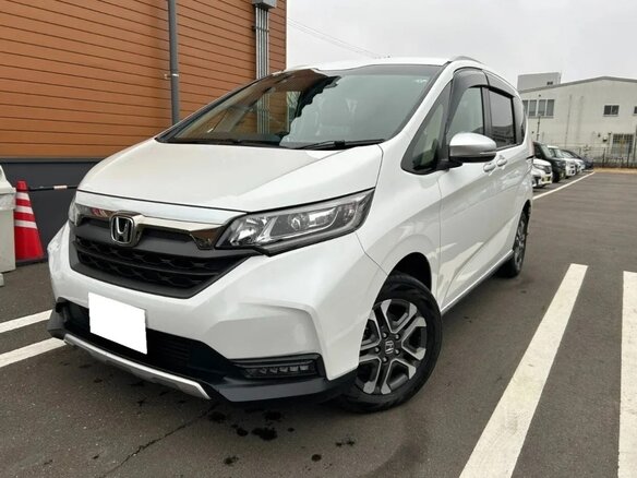 2023 Honda Freed II Рестайлинг, белый, 1450000 рублей