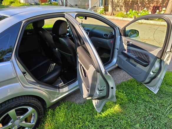 2008 Ford Focus II Рестайлинг, серебристый, 549000 рублей - вид 27