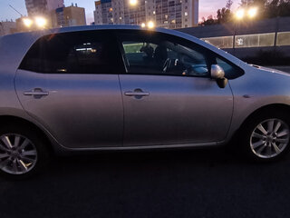 2008 Toyota Auris I, серебристый, 650000 рублей, вид 2