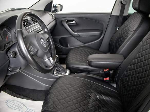 2019 Volkswagen Polo V Рестайлинг, белый, 1049000 рублей - вид 6
