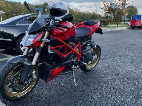 2012 Ducati Streetfighter, красный, 629000 рублей, вид 2