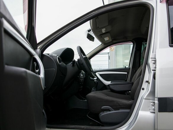 2014 Lada (ВАЗ) Largus I, серебристый, 580000 рублей - вид 11