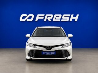 2018 Toyota Camry VIII (XV70), белый, 2277088 рублей, вид 3