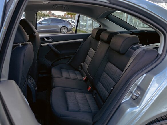 2012 Skoda Octavia II (A5) Рестайлинг, серый, 955000 рублей - вид 16